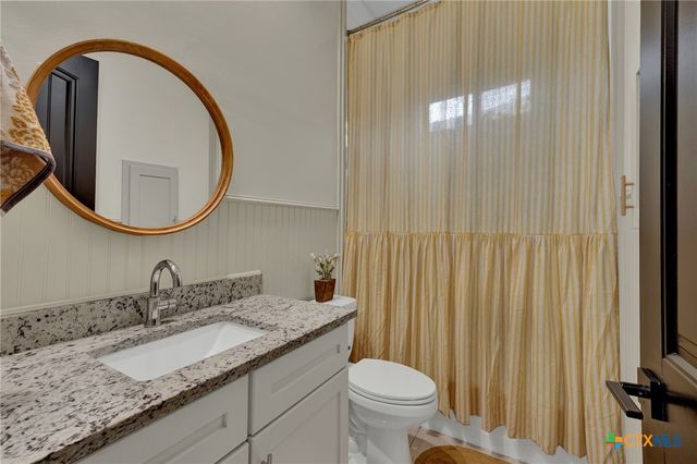 627 Hummingbird Hill, Canyon Lake, TX 78133