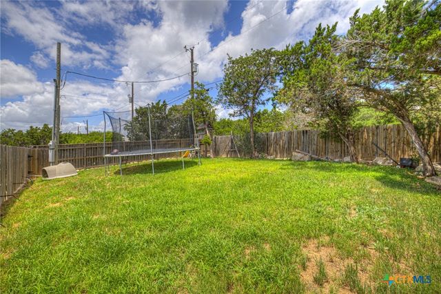 627 Hummingbird Hill, Canyon Lake, TX 78133