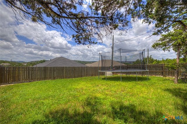 627 Hummingbird Hill, Canyon Lake, TX 78133