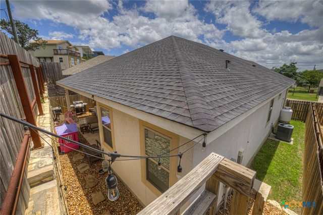627 Hummingbird Hill, Canyon Lake, TX 78133