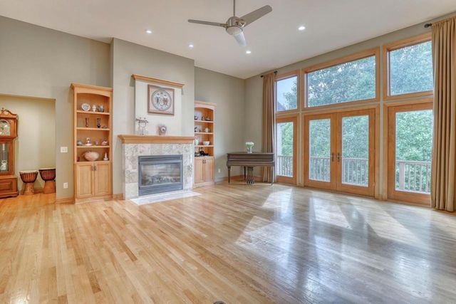 13345 N Windsor COURT, Mequon, WI 53097