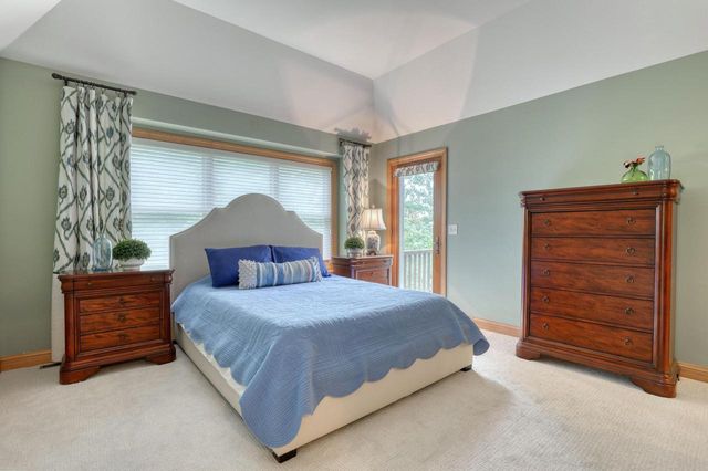 13345 N Windsor COURT, Mequon, WI 53097