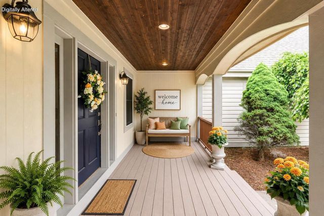 13345 N Windsor COURT, Mequon, WI 53097