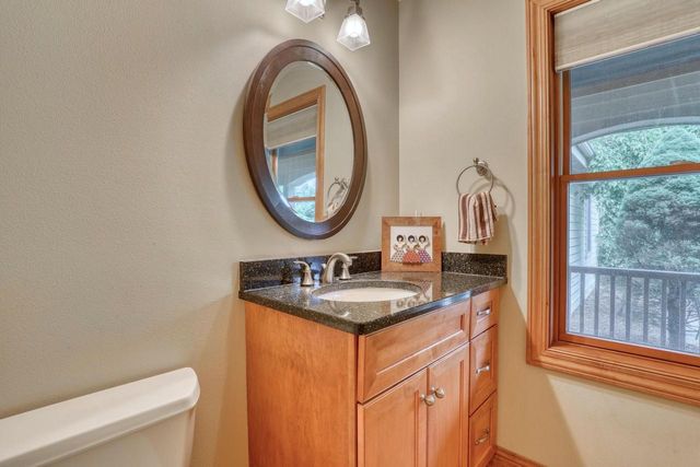13345 N Windsor COURT, Mequon, WI 53097