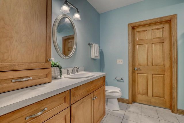 13345 N Windsor COURT, Mequon, WI 53097