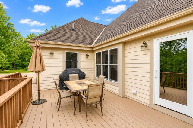 13345 N Windsor COURT, Mequon, WI 53097