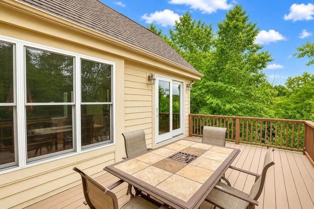 13345 N Windsor COURT, Mequon, WI 53097