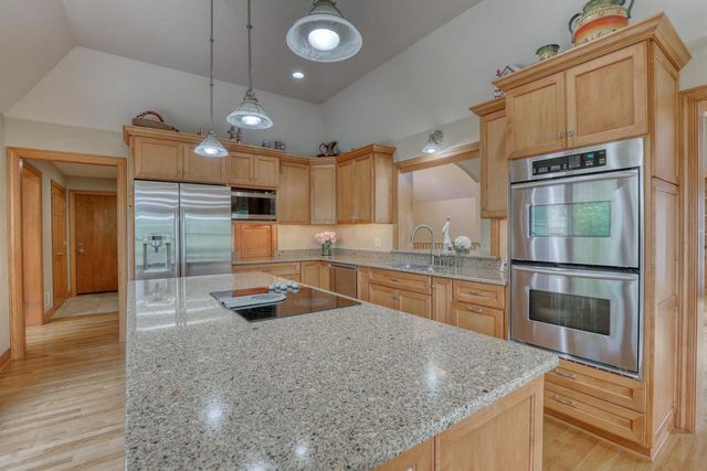 13345 N Windsor COURT, Mequon, WI 53097