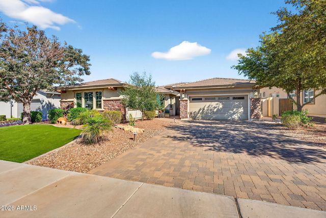 14842 W ALDEA Drive N, Litchfield Park, AZ 85340