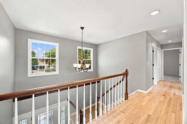 43 Dunham Place, St. Charles, IL 60174