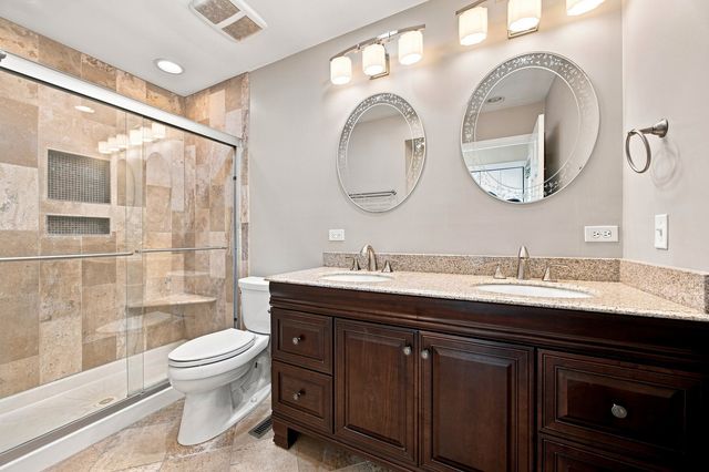 43 Dunham Place, St. Charles, IL 60174