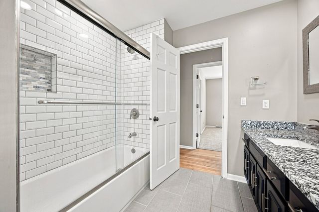 43 Dunham Place, St. Charles, IL 60174