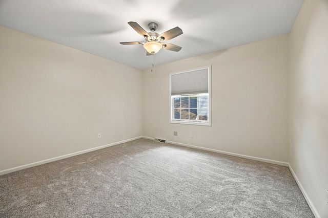 43 Dunham Place, St. Charles, IL 60174