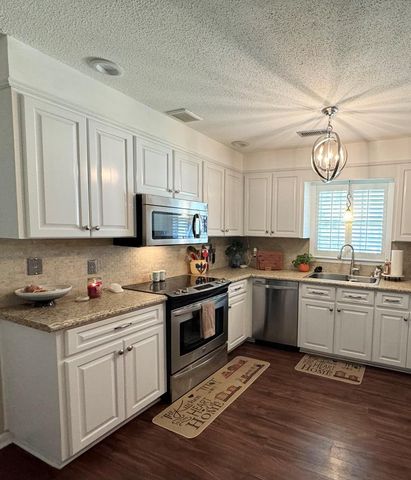 1683 John D Odom, Dothan, AL 36303