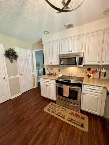 1683 John D Odom, Dothan, AL 36303