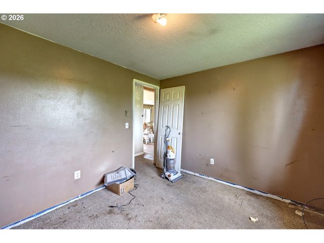 35343 SEARLS Ln, Astoria, OR 97103