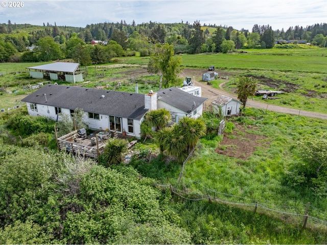 35343 SEARLS Ln, Astoria, OR 97103