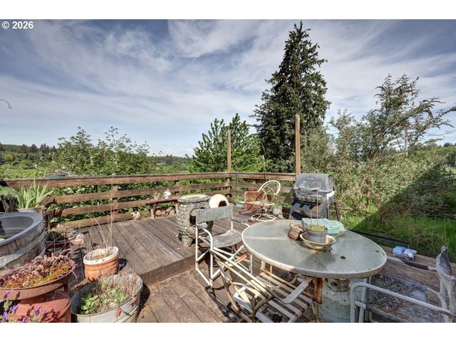 35343 SEARLS Ln, Astoria, OR 97103