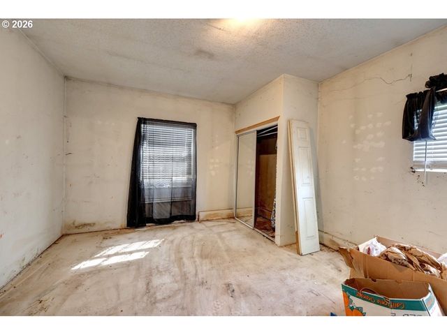 35343 SEARLS Ln, Astoria, OR 97103