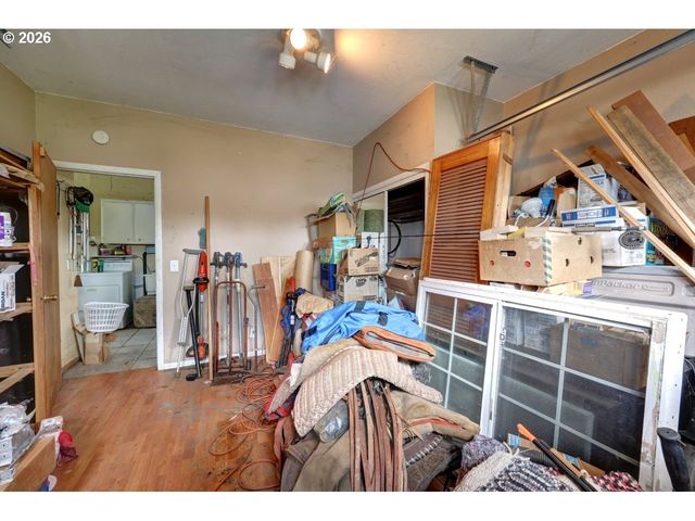35343 SEARLS Ln, Astoria, OR 97103