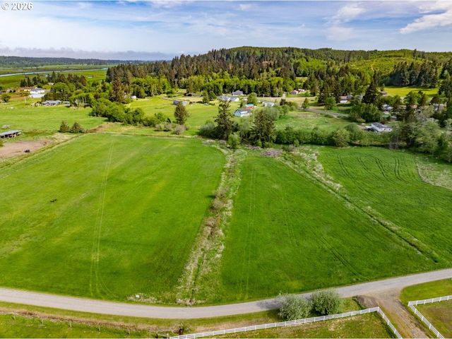 35343 SEARLS Ln, Astoria, OR 97103