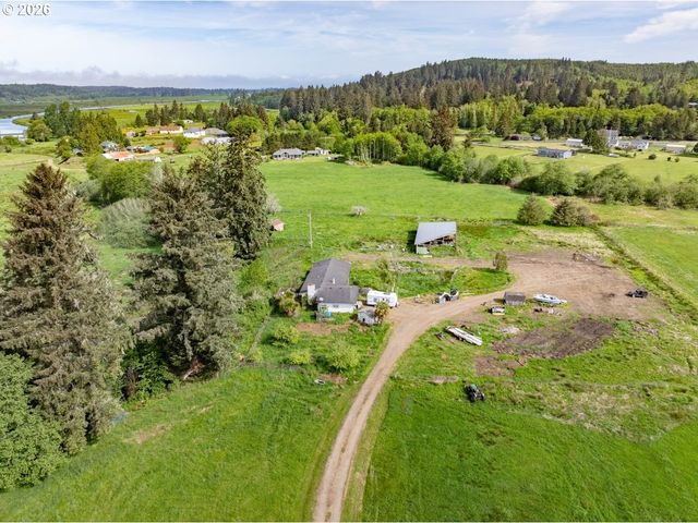 35343 SEARLS Ln, Astoria, OR 97103