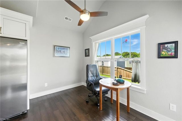 2425 Sanderson RD, Chesapeake, VA 23322