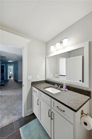 2425 Sanderson RD, Chesapeake, VA 23322