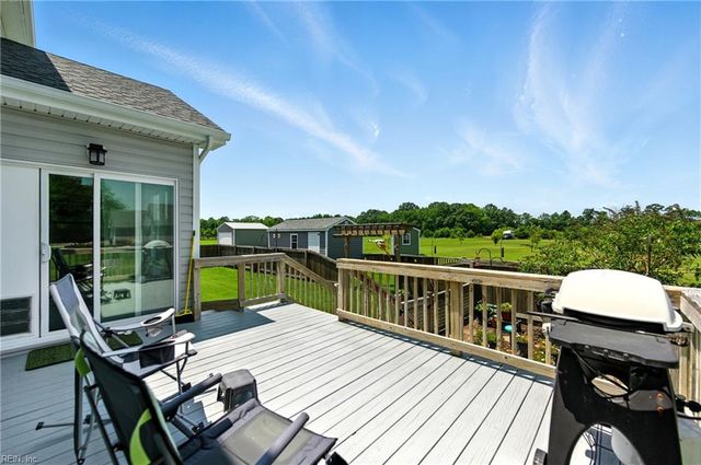 2425 Sanderson RD, Chesapeake, VA 23322