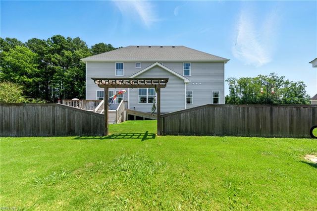 2425 Sanderson RD, Chesapeake, VA 23322