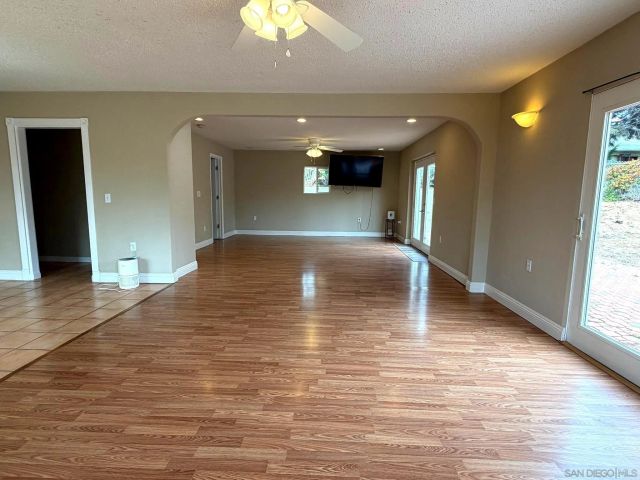 469 Lado De Loma Dr., Vista, CA 92083