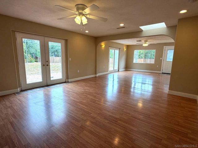 469 Lado De Loma Dr., Vista, CA 92083