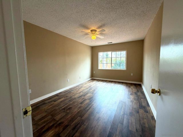 469 Lado De Loma Dr., Vista, CA 92083