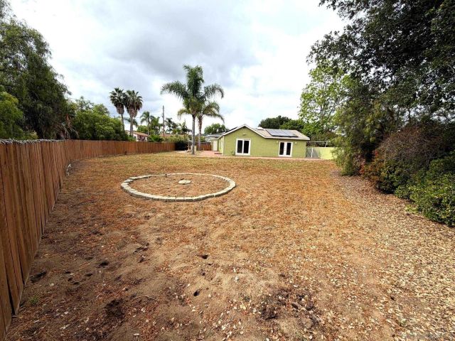 469 Lado De Loma Dr., Vista, CA 92083