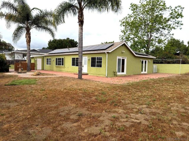 469 Lado De Loma Dr., Vista, CA 92083