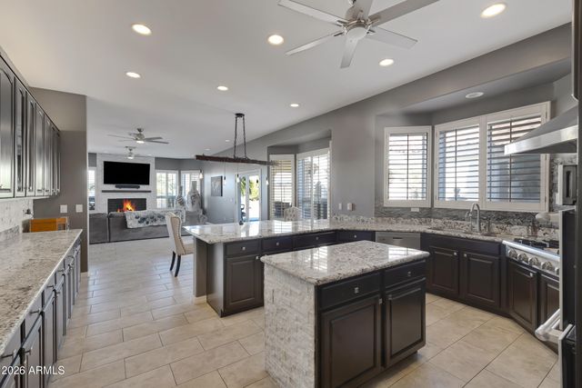 8540 E MCDOWELL Road 10, Mesa, AZ 85207