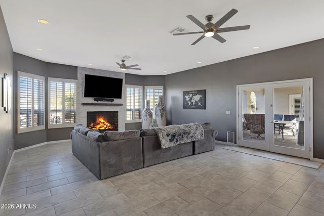 8540 E MCDOWELL Road 10, Mesa, AZ 85207