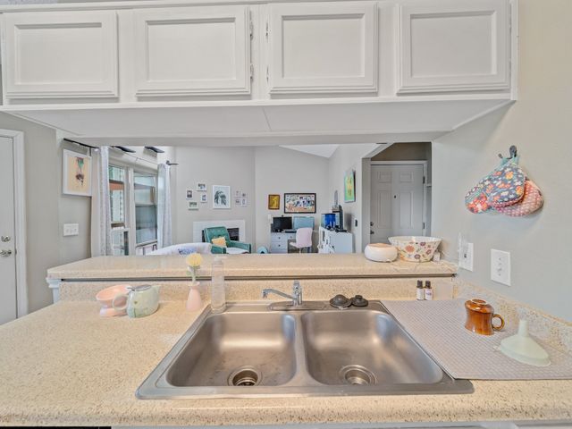7340 Skillman Street 1221, Dallas, TX 75231
