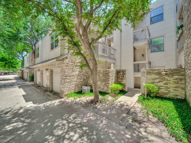 7340 Skillman Street 1221, Dallas, TX 75231