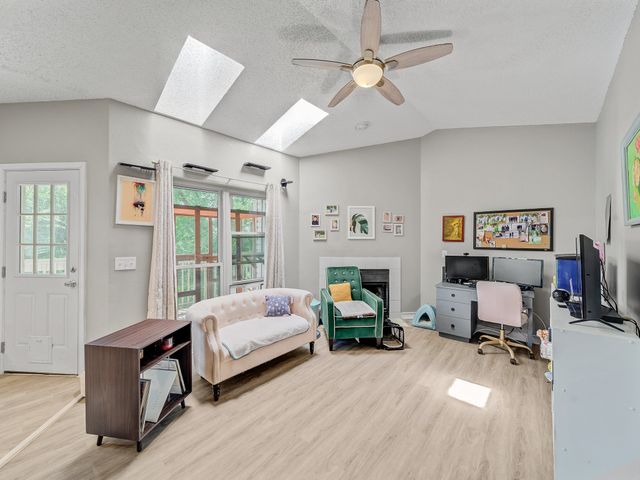 7340 Skillman Street 1221, Dallas, TX 75231