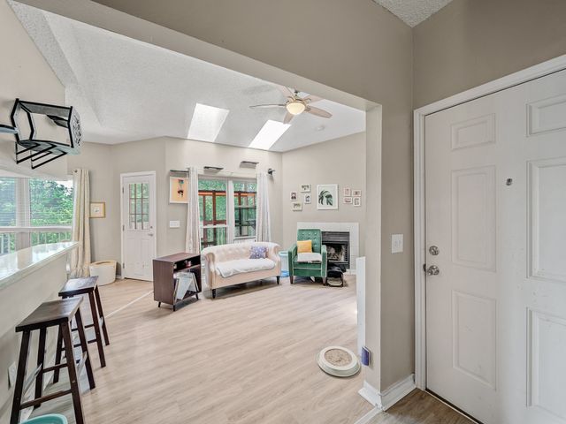 7340 Skillman Street 1221, Dallas, TX 75231