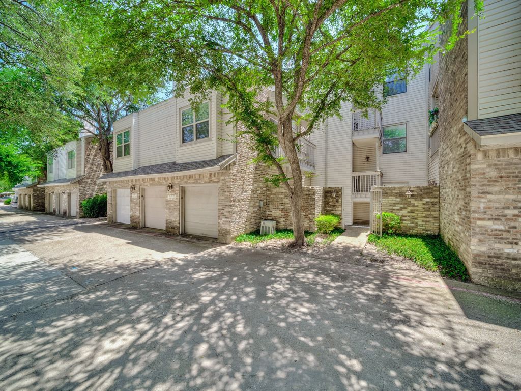 7340 Skillman Street 1221, Dallas, TX 75231