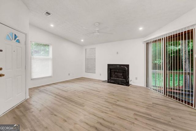 1283 Keys Lake Drive NE, Brookhaven, GA 30319