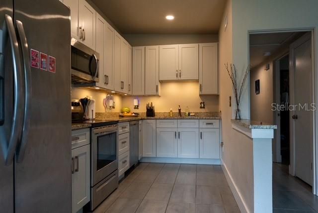 4051 MONTROSE COURT, Orlando, FL 32812