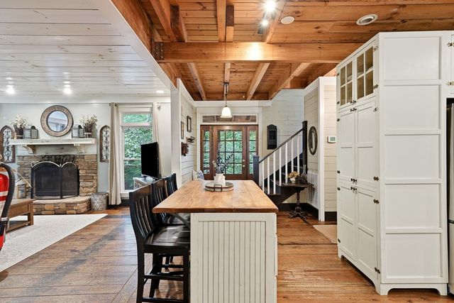 550 Navaho Way, Ellijay, GA 30540