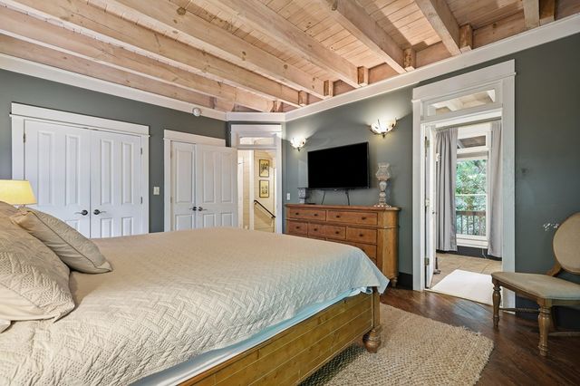 550 Navaho Way, Ellijay, GA 30540