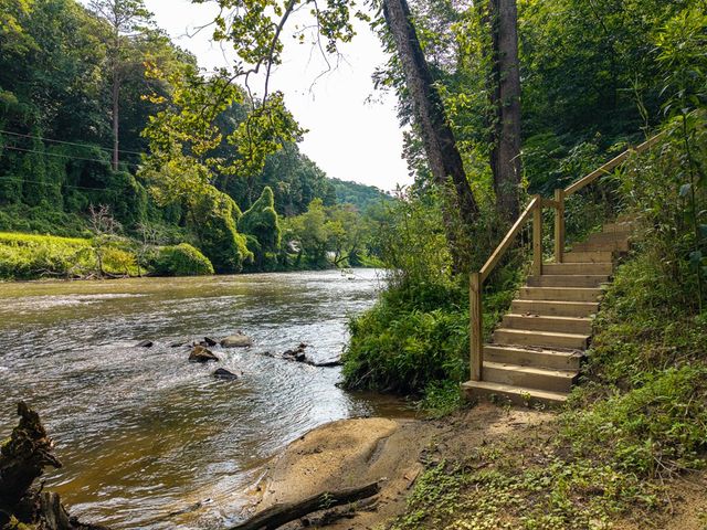 550 Navaho Way, Ellijay, GA 30540