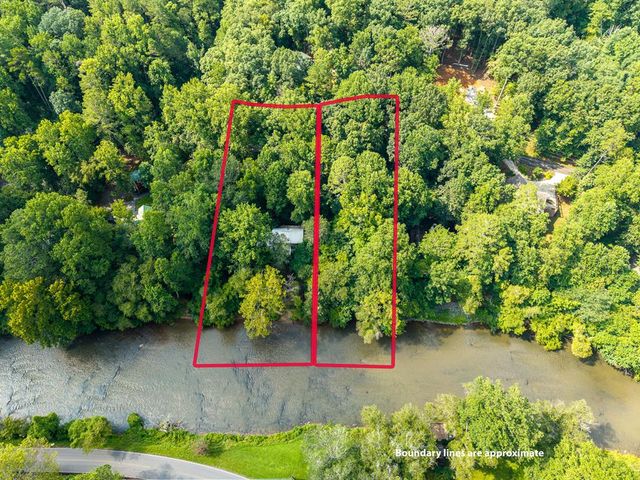 550 Navaho Way, Ellijay, GA 30540