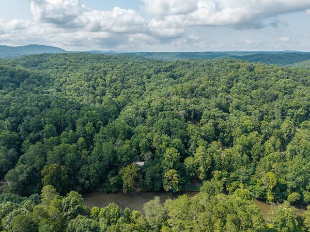 550 Navaho Way, Ellijay, GA 30540