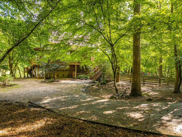 550 Navaho Way, Ellijay, GA 30540